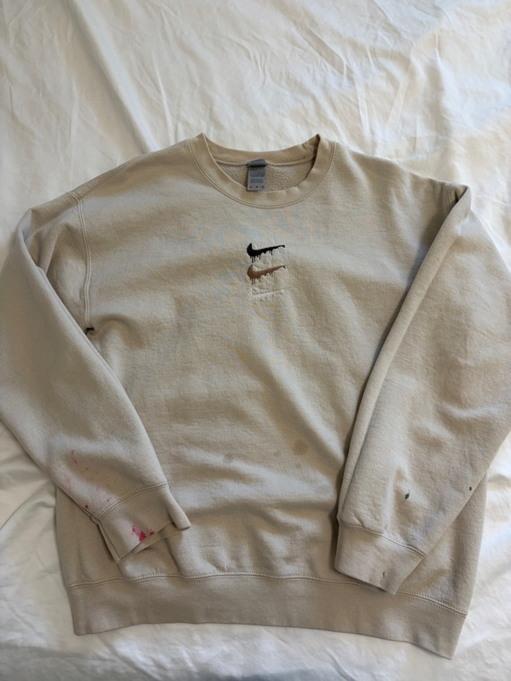 Nike Beige Crewneck Sweatshirt with Dual Embroidered Swooshes